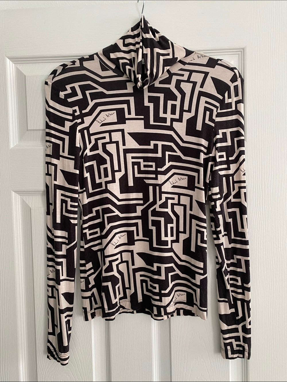 H&M Richard Allen Black & Cream Geometric Turtleneck Top Size Small